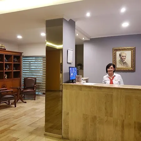 Kent Studyo Bed & Breakfast 2*