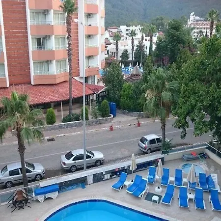 Bed & Breakfast Kent Studyo İçmeler